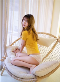 Heichuan - NO.035 Year Up That Girl - Yellow Sweater(3)